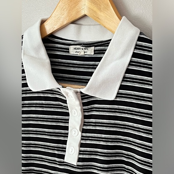 Women’s Heart & Hips Affordable Luxury Striped Collard Button Shirt Cropped Top - Picture 3 of 11